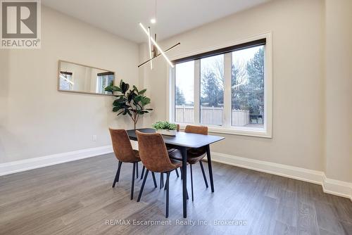 560 Woodview Road, Burlington (Roseland), ON - Indoor Photo Showing Dining Room