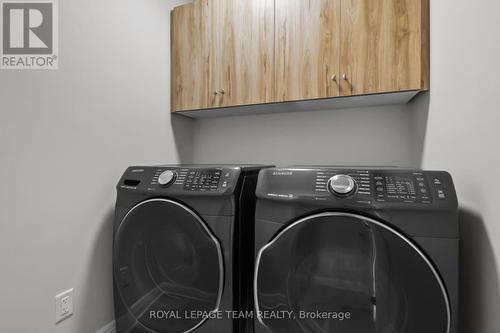 669 Gabriola Way, Ottawa, ON - Indoor Photo Showing Laundry Room