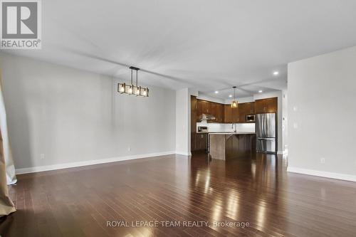 669 Gabriola Way, Ottawa, ON - Indoor Photo Showing Kitchen