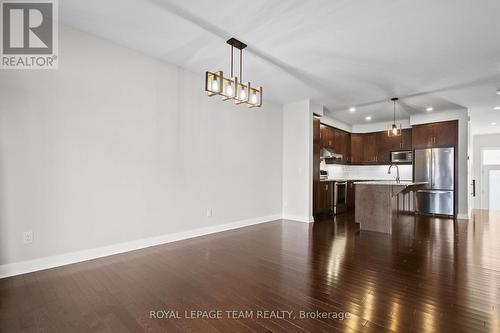 669 Gabriola Way, Ottawa, ON - Indoor Photo Showing Kitchen