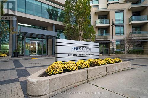 2010 - 235 Sherway Gardens Road, Toronto, ON - Outdoor