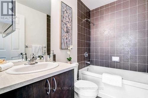 2106 - 339 Rathburn Road W, Mississauga, ON - Indoor Photo Showing Bathroom