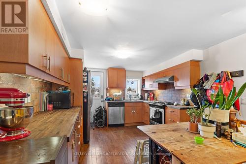 32 Castleton Avenue, Toronto, ON - Indoor Photo Showing Kitchen