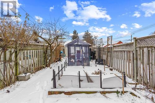 32 Castleton Avenue, Toronto, ON - Outdoor