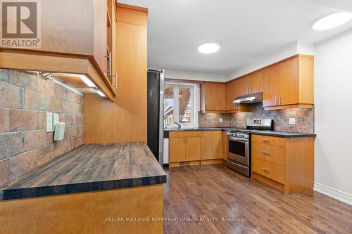 32 Castleton Avenue, Toronto, ON - Indoor Photo Showing Kitchen