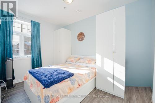 105 - 1360 Costigan Road, Milton, ON - Indoor Photo Showing Bedroom