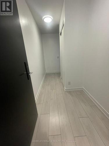 310 - 270 Dufferin Street, Toronto, ON - Indoor Photo Showing Other Room