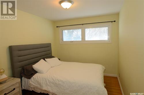 94 Dunning Crescent, Regina, SK - Indoor Photo Showing Bedroom