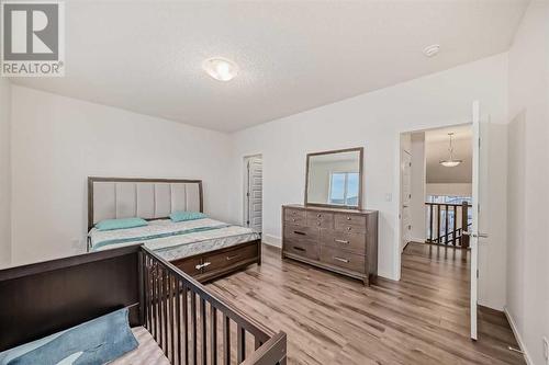 2007 Windbury Crescent Sw, Airdrie, AB - Indoor Photo Showing Bedroom