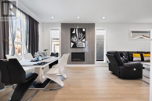 415 6 Street Ne, Calgary, AB - Indoor With Fireplace