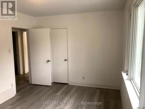 104 Steeles Avenue E, Markham, ON - Indoor Photo Showing Other Room