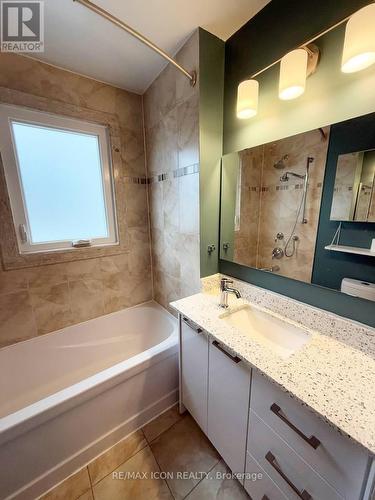 606 Mcroberts Avenue, Toronto, ON - Indoor Photo Showing Bathroom