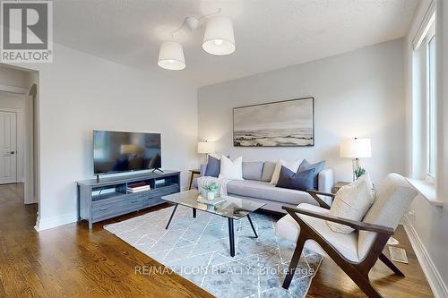 606 Mcroberts Avenue, Toronto, ON - Indoor Photo Showing Living Room