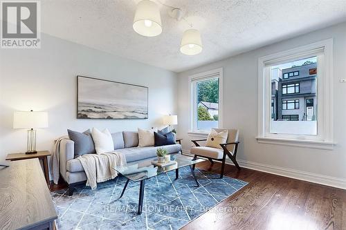 606 Mcroberts Avenue, Toronto, ON - Indoor Photo Showing Living Room