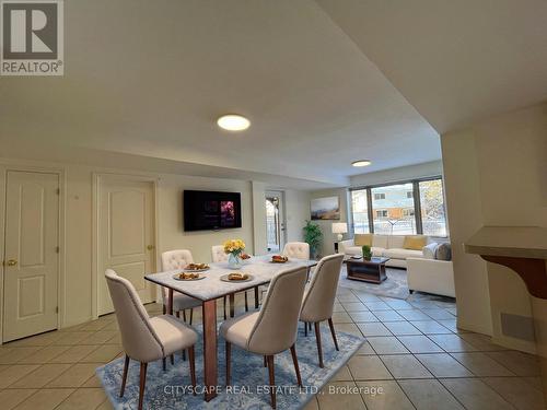 154 Hepburn Crescent, Hamilton, ON - Indoor Photo Showing Dining Room