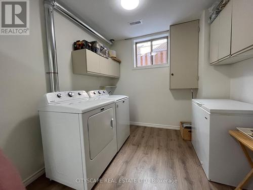 154 Hepburn Crescent, Hamilton, ON - Indoor Photo Showing Laundry Room