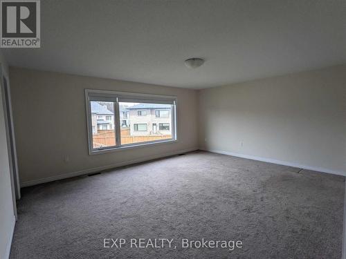 55 Conklin Crescent, Aurora, ON - Indoor Photo Showing Other Room