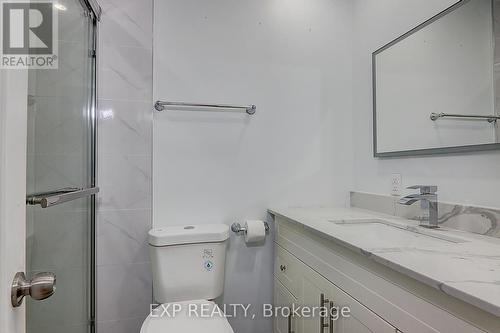 433 Lake Drive E, Georgina, ON - Indoor Photo Showing Bathroom