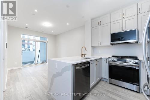 111 - 470 Gordon Krantz Avenue, Milton, ON - Indoor Photo Showing Kitchen