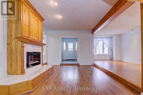 433 Lake Drive E, Georgina, ON - Indoor With Fireplace