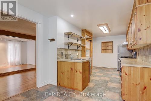 433 Lake Drive E, Georgina, ON - Indoor Photo Showing Kitchen With Double Sink