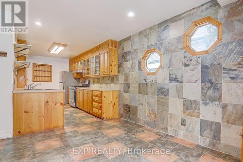 433 Lake Drive E, Georgina, ON - Indoor Photo Showing Bathroom