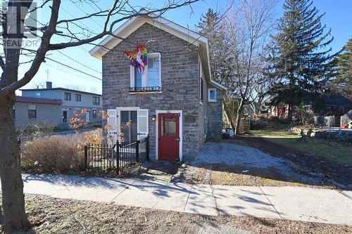 305 Centre Street, Prescott, ON - Outdoor