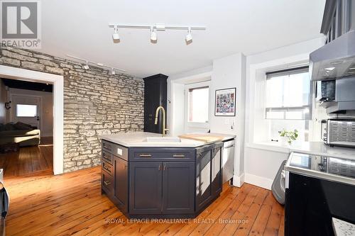 305 Centre Street, Prescott, ON - Indoor Photo Showing Kitchen