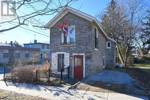 305 Centre Street, Prescott, ON - Outdoor