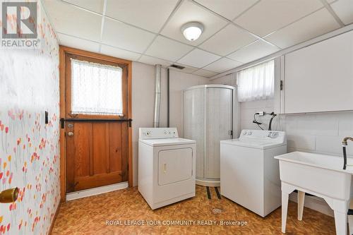 6162 Highway 9, King, ON - Indoor Photo Showing Laundry Room