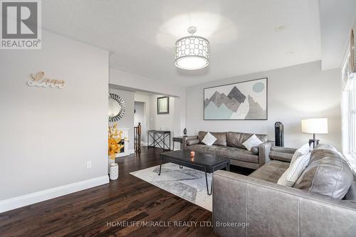 41 Ashen Tree Lane, Brampton, ON - Indoor Photo Showing Living Room