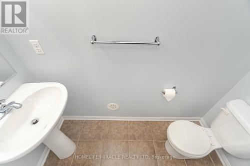 41 Ashen Tree Lane, Brampton, ON - Indoor Photo Showing Bathroom