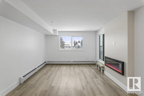 #208 9504 182 St Nw, Edmonton, AB - Indoor Photo Showing Other Room