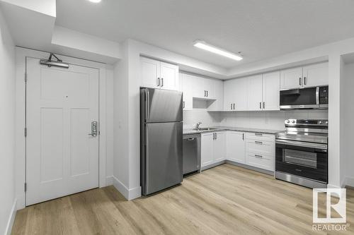 #208 9504 182 St Nw, Edmonton, AB - Indoor Photo Showing Kitchen With Stainless Steel Kitchen