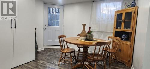 236 Mossbrook Square, Pickering, ON - Indoor Photo Showing Dining Room