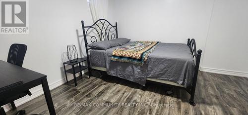 236 Mossbrook Square, Pickering, ON - Indoor Photo Showing Bedroom