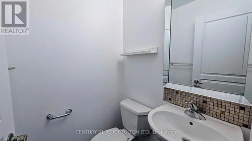 3702 - 223 Webb Drive, Mississauga, ON - Indoor Photo Showing Bathroom