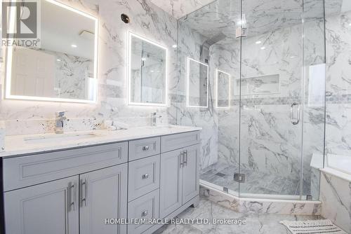 55 Lyndbrook Crescent, Brampton, ON - Indoor Photo Showing Bathroom