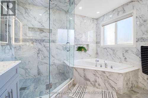 55 Lyndbrook Crescent, Brampton, ON - Indoor Photo Showing Bathroom