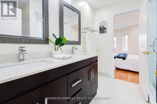 55 Lyndbrook Crescent, Brampton, ON - Indoor Photo Showing Bathroom