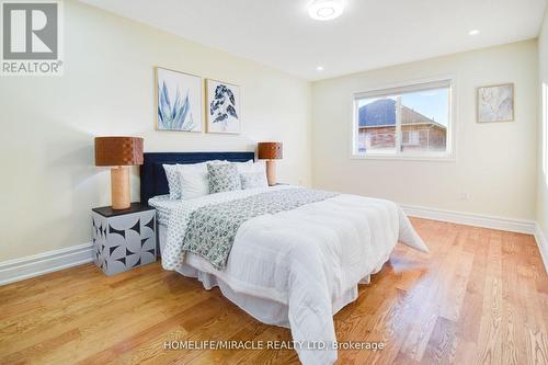 55 Lyndbrook Crescent, Brampton, ON - Indoor Photo Showing Bedroom