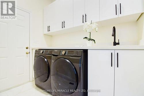 55 Lyndbrook Crescent, Brampton, ON - Indoor Photo Showing Laundry Room