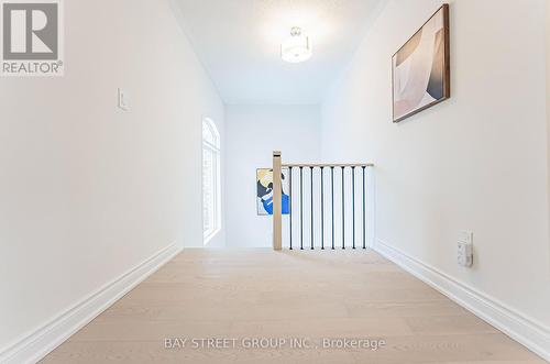 2092 Golden Orchard Trail, Oakville, ON - Indoor Photo Showing Other Room