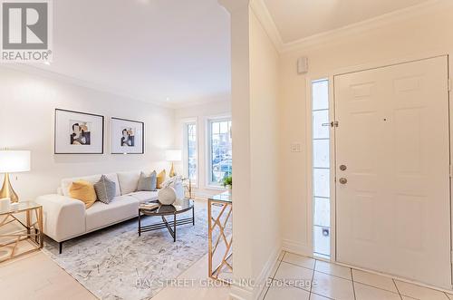 2092 Golden Orchard Trail, Oakville, ON - Indoor Photo Showing Living Room