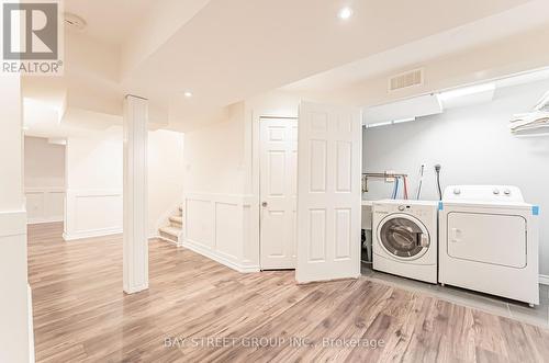 2092 Golden Orchard Trail, Oakville, ON - Indoor Photo Showing Laundry Room