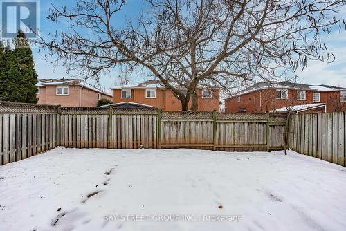 2092 Golden Orchard Trail, Oakville, ON - Outdoor