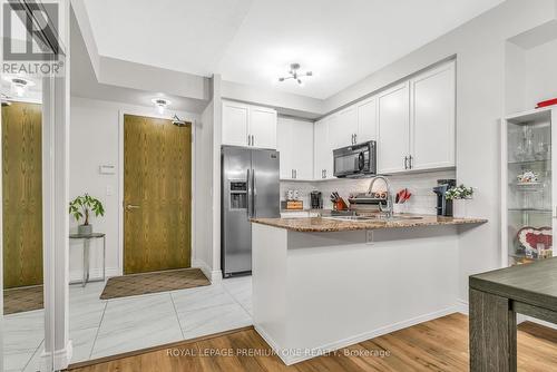 315 - 83 Woodbridge Avenue, Vaughan, ON - Indoor Photo Showing Kitchen