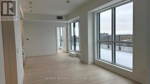 607 - 181 Sheppard Avenue E, Toronto, ON - Indoor Photo Showing Other Room