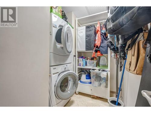 75 Martin Street Unit# 406, Penticton, BC - Indoor Photo Showing Laundry Room