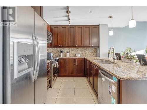 75 Martin Street Unit# 406, Penticton, BC - Indoor Photo Showing Kitchen With Double Sink With Upgraded Kitchen